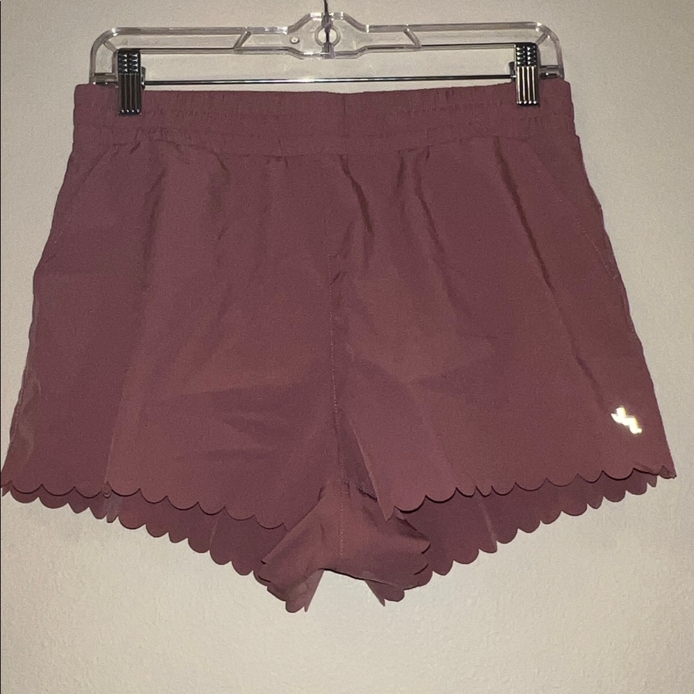 Joylab Scallop Edge Shorts w/ Pockets